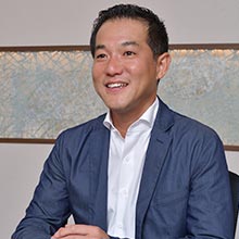 西 達矢氏